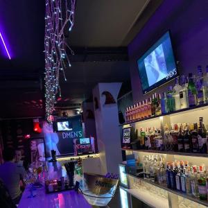 DMEN'S Gay Bar