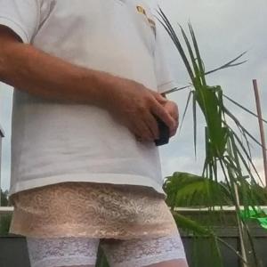 halterlose und Sissyröcke