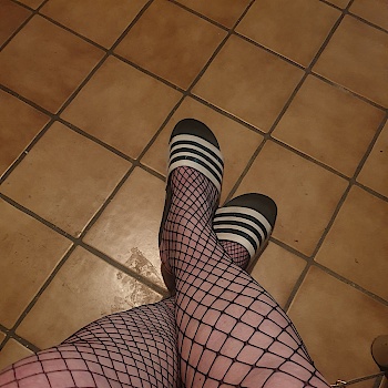 Nylonhure64