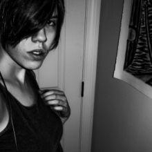 Em_Raines