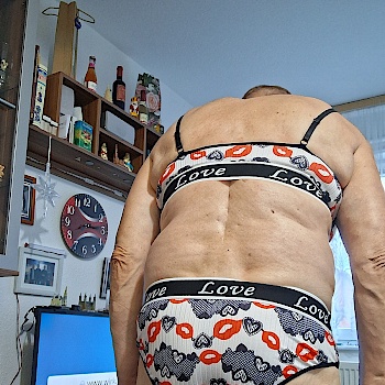 Axel102