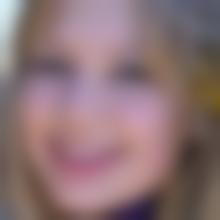 Anna_Charlton