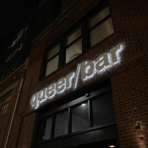 Queer/bar