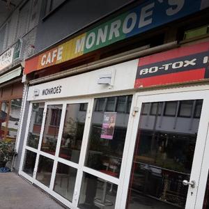 Café Monroe's